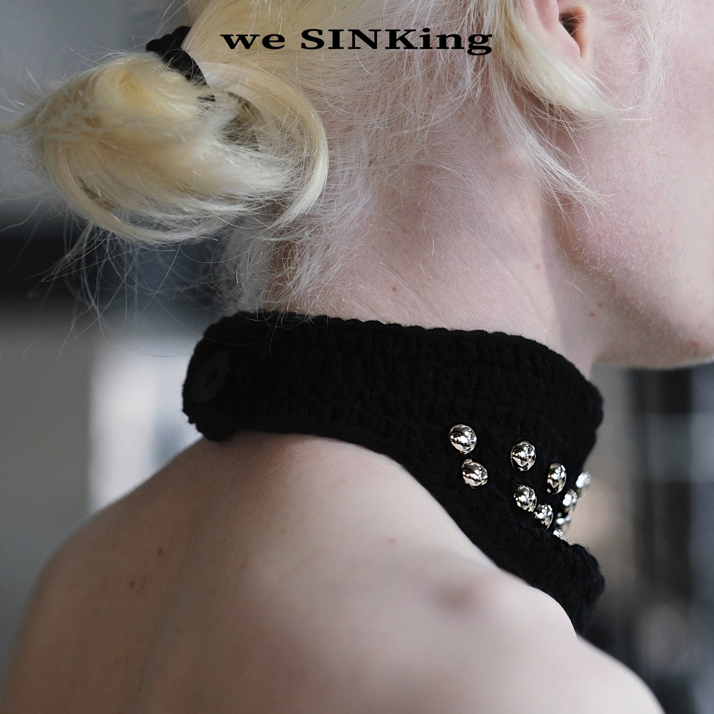 SINKing Knit Studded Neck Scarf