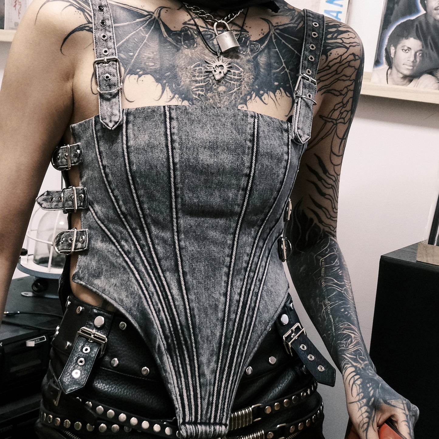 SINKing Shadow Corset 2
