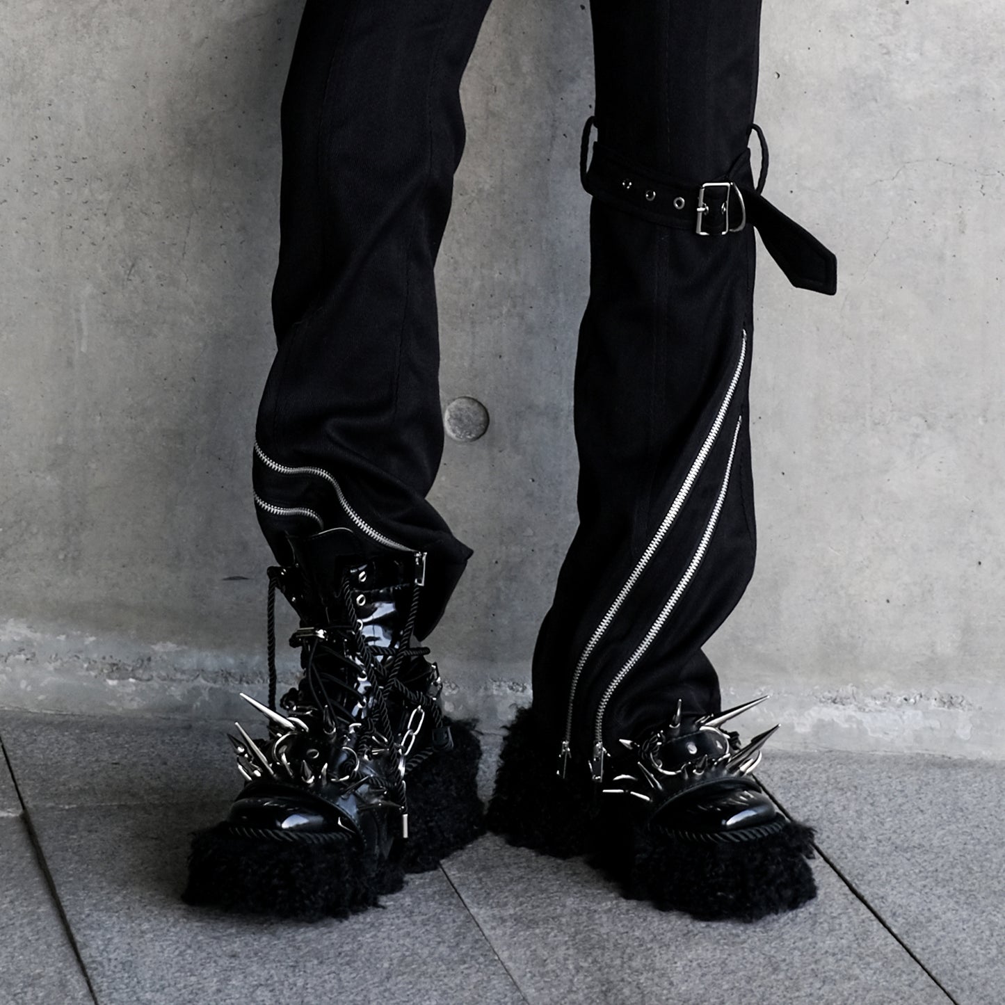 SINKing Rivet Punk Boots