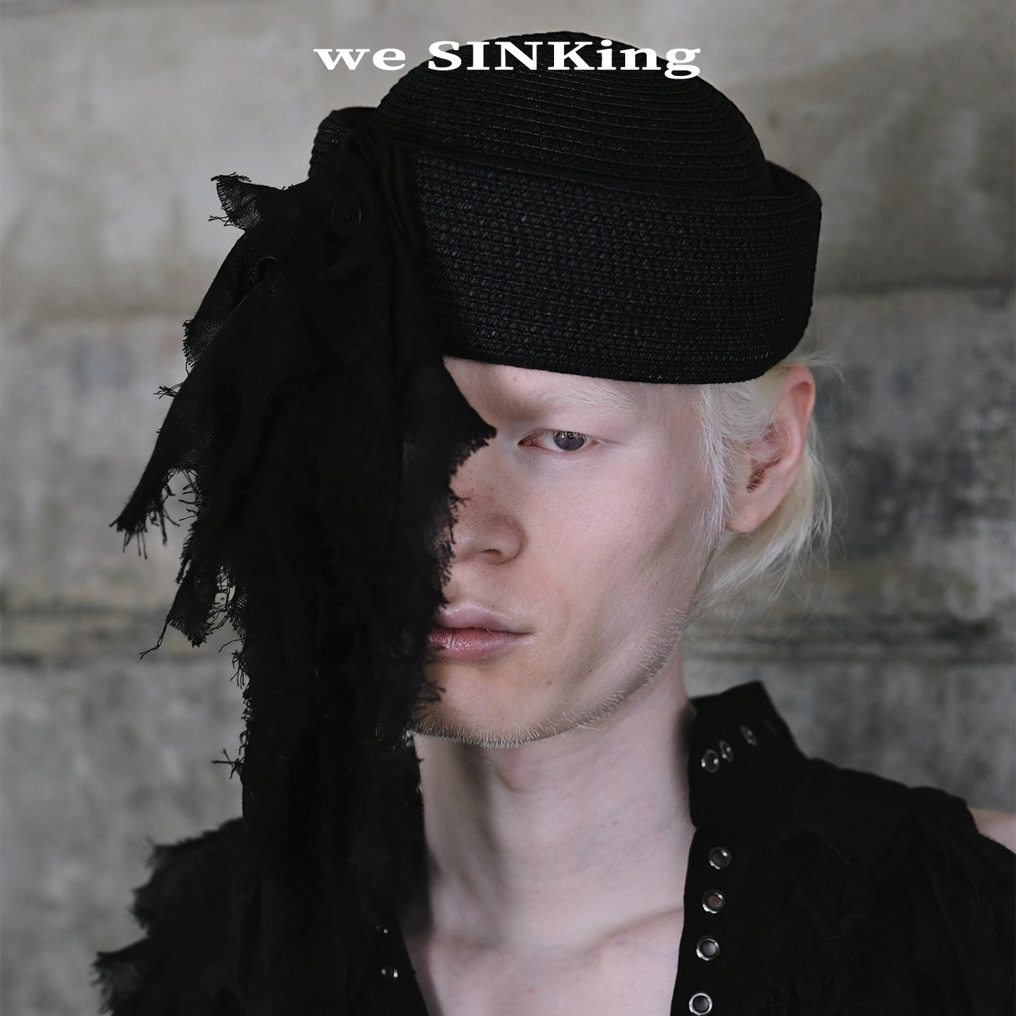 SINKing Straw Frayed Round Hat