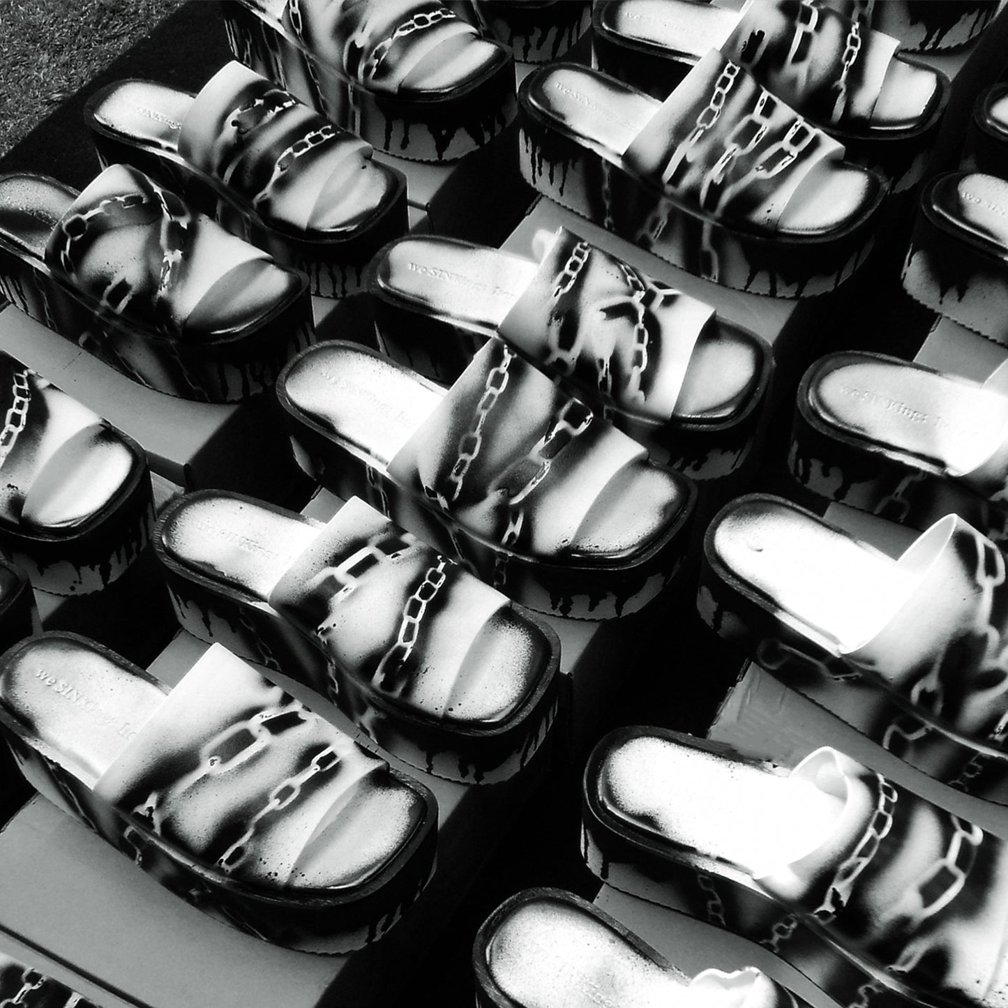 SINKing Drifter Graffiti Slippers